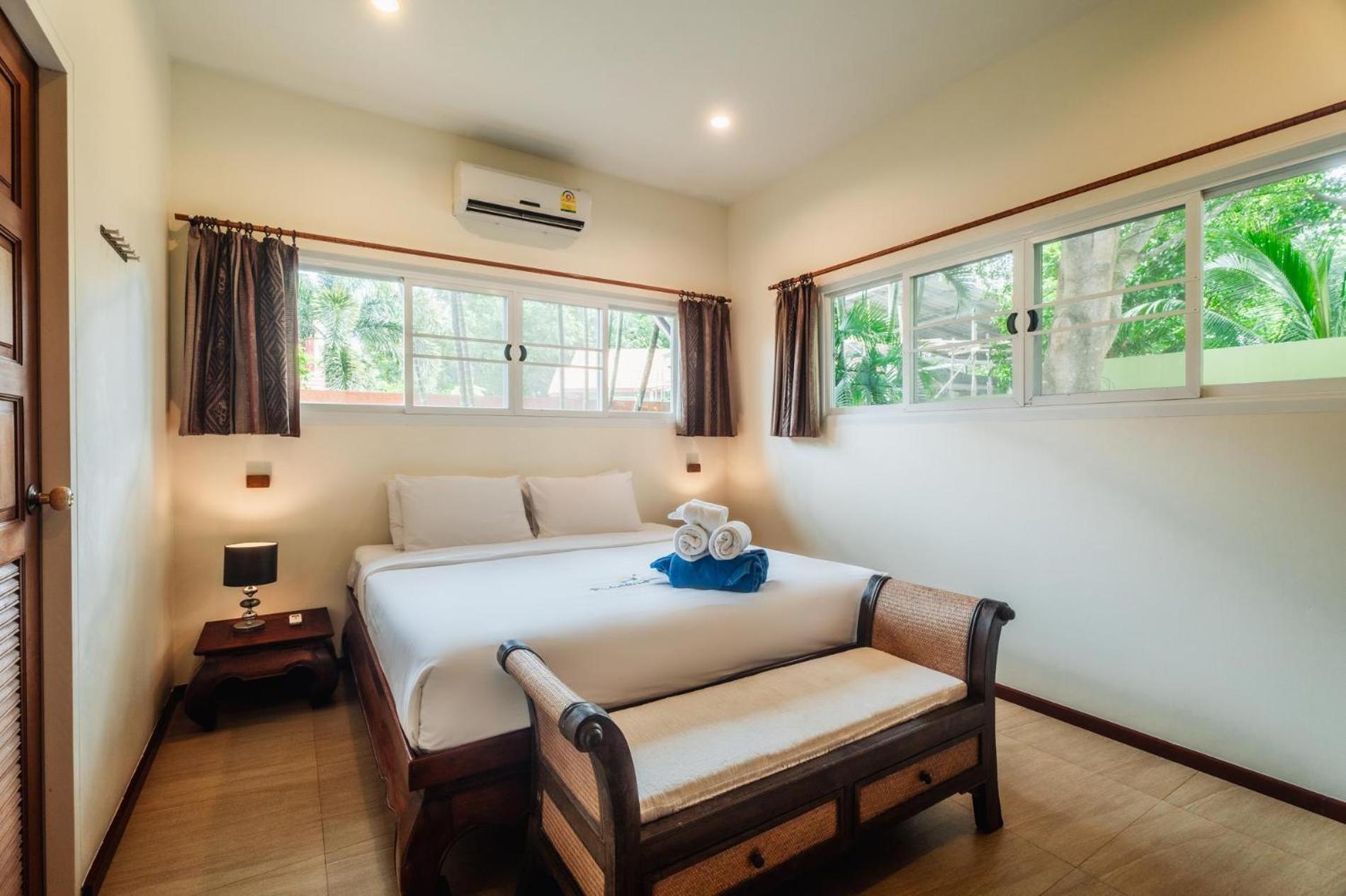 Chaba Pool Villa Nai Harn Exterior photo